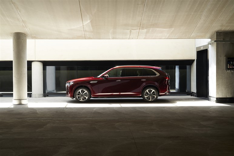 【実際どうなの？】マツダ「CX-80」オーナーの声…乗り心地は“かなり高評価”も、不満はデジタル機能に集中