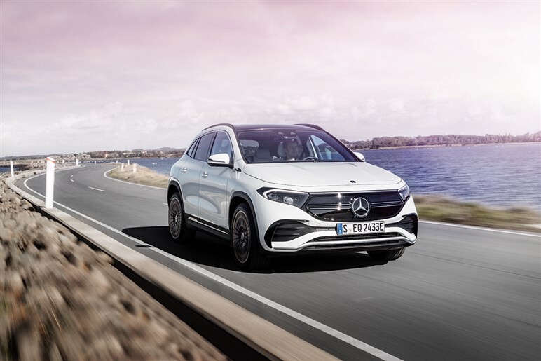 【ディーゼル並みの燃費】メルセデス新型「CLAシューティングブレーク」はEVとHEVの2本立て…9月公開へ