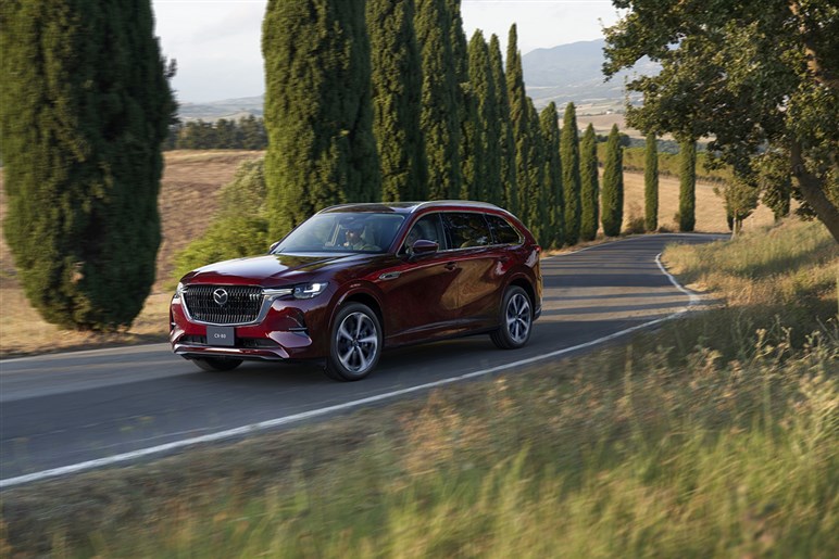 【実際どうなの？】マツダ「CX-80」オーナーの声…乗り心地は“かなり高評価”も、不満はデジタル機能に集中