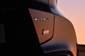斬新すぎ“内外装”採用！ トヨタ新型「C-HR」初公開！ 「赤いTOYOTAロゴ」に“64色に輝くインテリア”がスゴい