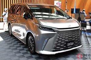 上から音が降ってくる！？ 車内で迫力の映画サウンド！ 最新のクルマ音響空間をOTOTEN2024で体験