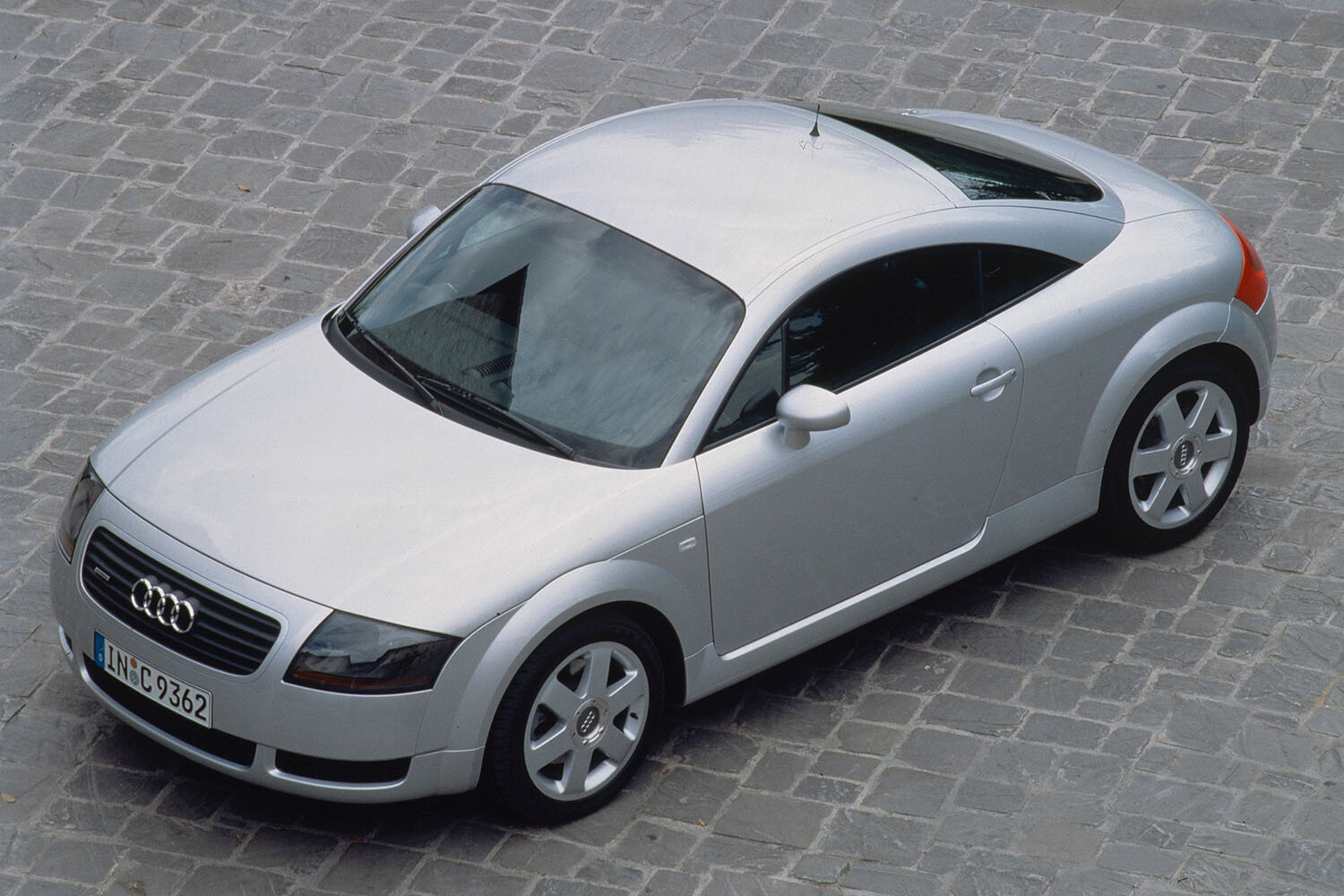 街で見かけなくなった「あの車は今!?」…女性の需要があったアウディ「TT」は3世代25年の歴史に幕、次期モデルはフル電動モデルになる？