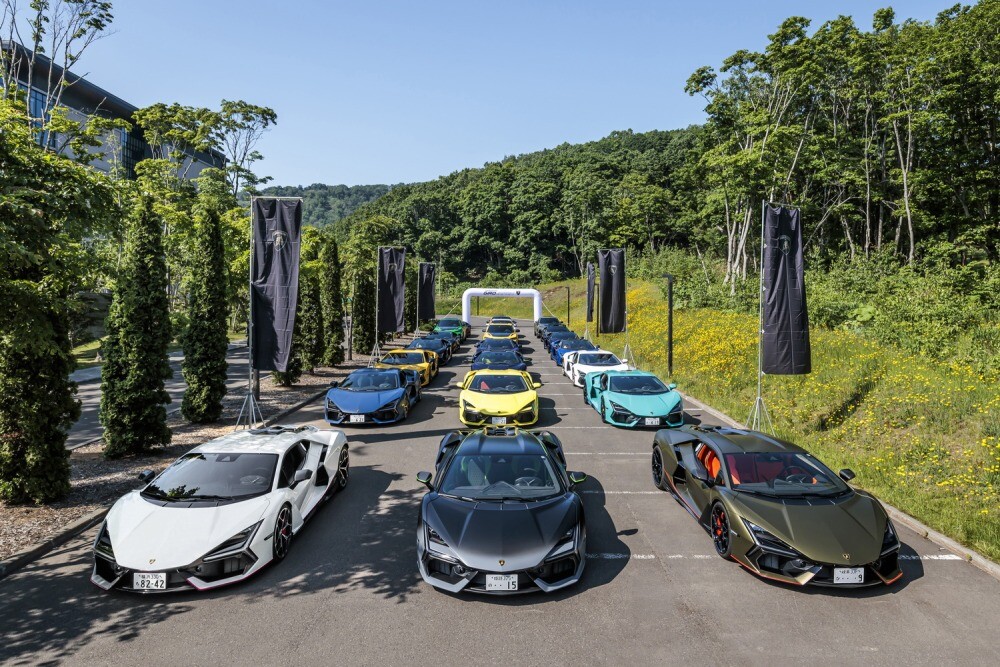 【スーパーカー超王が体験】北海道で最新のランボルギーニたちを堪能！終わって欲しくないドライビングツアー
