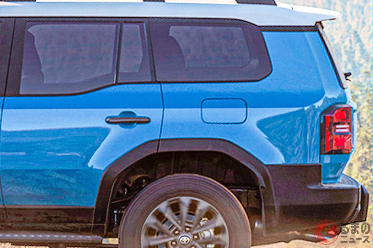 トヨタ「“新”ランドクルーザー」登場し話題に！ 2.4リッター「直4」ターボ“ハイブリッド”搭載のカクカクモデルに称賛の声！ 新たな米国の「本格SUV 2026年モデル」どんなモデル？