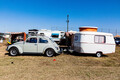 VW「ビートル」でトレーラーを牽引!? おしゃれなクラシックスタイルのキャンプ実践者を紹介します