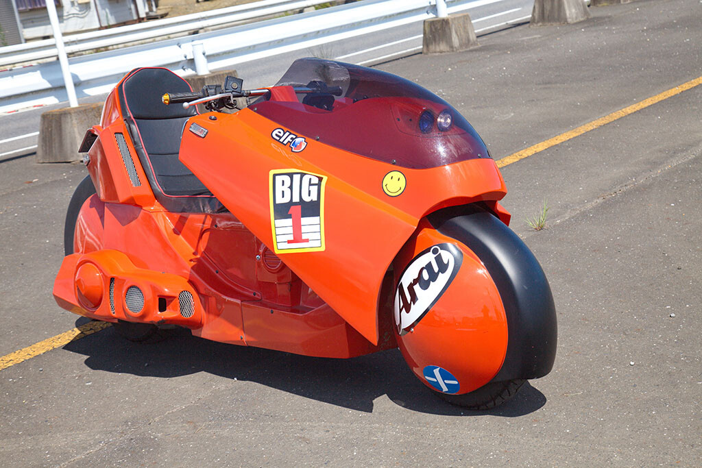 【高い素材】 AKIRAの金田バイクからマッドマックスのグース仕様まで オートバイ・バイク