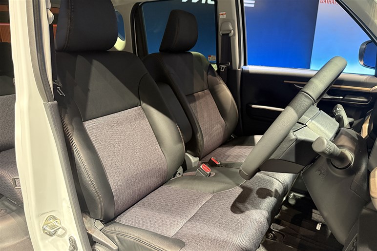 新型「ムーヴ」の売れ筋は150万円以下！ Xグレードの“割り切り”と装備の狙いを開発者に聞いてみた
