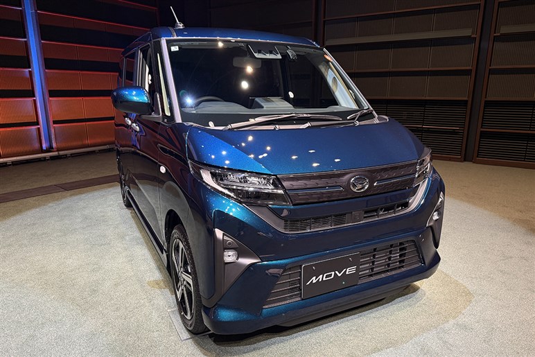 新型「ムーヴ」の売れ筋は150万円以下！ Xグレードの“割り切り”と装備の狙いを開発者に聞いてみた