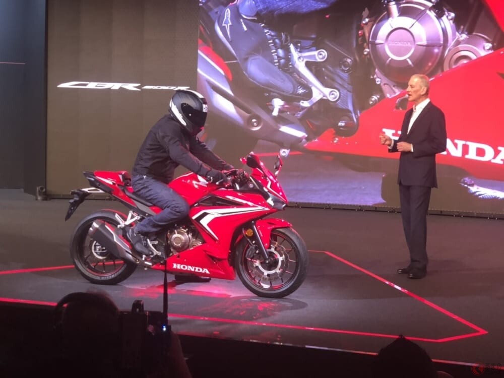 ホンダからスタイリッシュさを追求したミドルクラス・マシンが続々と登場 【EICMA2018現地レポート】