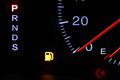車のメーターに「光るカメ」出現!? 点灯したらかなりマズい！ 新たな「警告灯」が意味する緊急事態とは？