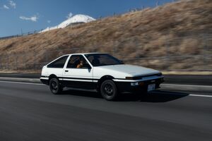 “ファン・トゥ・ドライブ”はいまのクルマと遜色ない──トヨタ・スプリンター・トレノ（AE86）試乗記