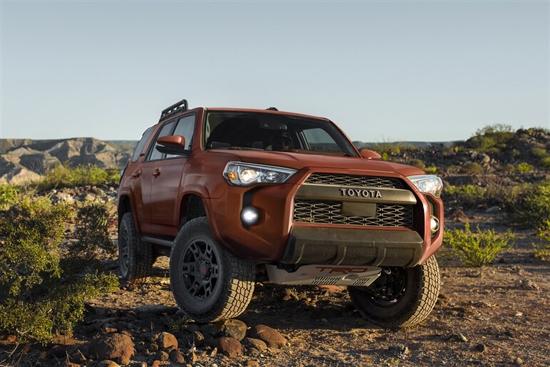 姉妹車「ランクル250」より安っ。新型4ランナーこと「ハイラックスサーフ」の万能ぶりに注目