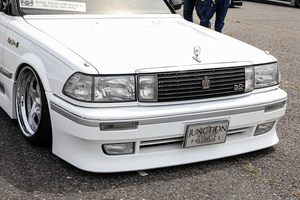 どう考えてもガチのVIPは乗らなそう！　イカツ系カスタムの代表「VIPカー」ってなに？