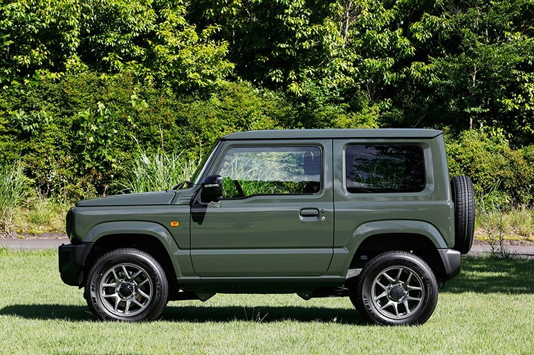 ジムニーの内装はグレードごとに異なる。特徴やジムニーシエラとの違いも解説【購入ガイド】