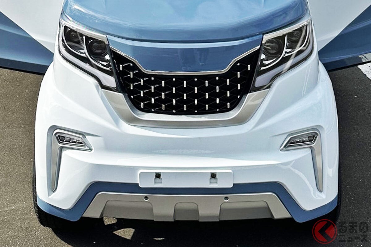 新車65万円！ 斬新「めちゃ小さいクルマ」に注目集まる!? 「高齢者にちょうどいい」「可愛い」の声も 全長2.4m「普通免許」で乗れる“コンパクトモデル”「アントレックスEV-eCo」のスゴさとは