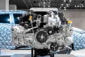 エンジンを諦めない！ トヨタ、スバル、マツダが「新エンジン」開発宣言。電動化時代に向けた3社の取組みとは？