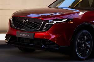 マツダ新型「CX-5」待望の世界初公開！ 注目は新世代デザインと上質すぎるインテリア!! 話題の「独自開発ハイブリッド」は2027年登場予定