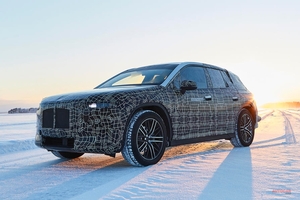 BMWの電動SUV「iNext」 スウェーデンの雪原に　自動運転レベル3実現へ