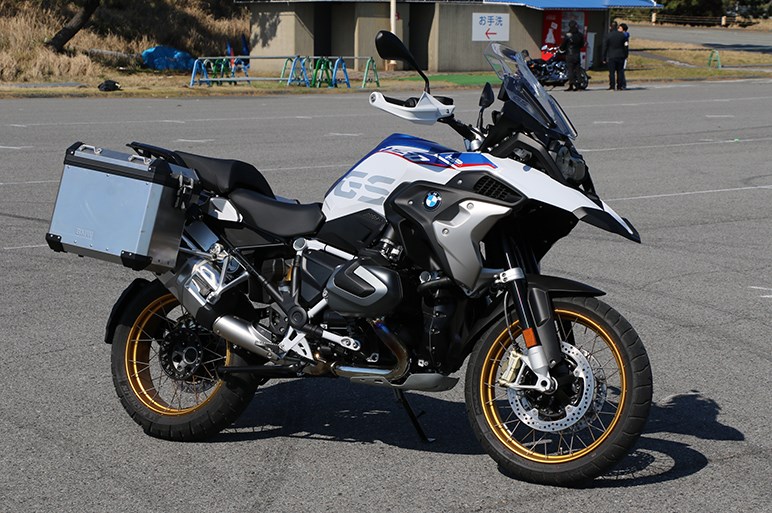 「BMW R 1250 GS」の可変バルタイがVTEC的なのか乗って試してみた