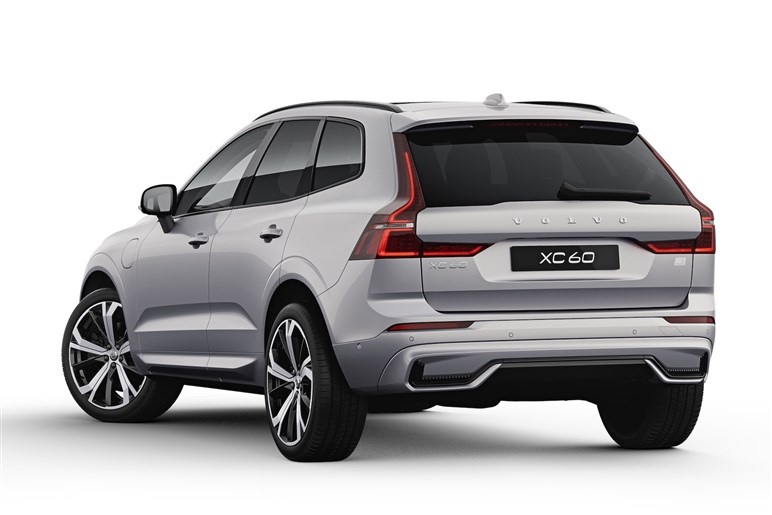 FF追加、PHEVは航続距離が2倍。「XC60」23モデルのポイントを解説