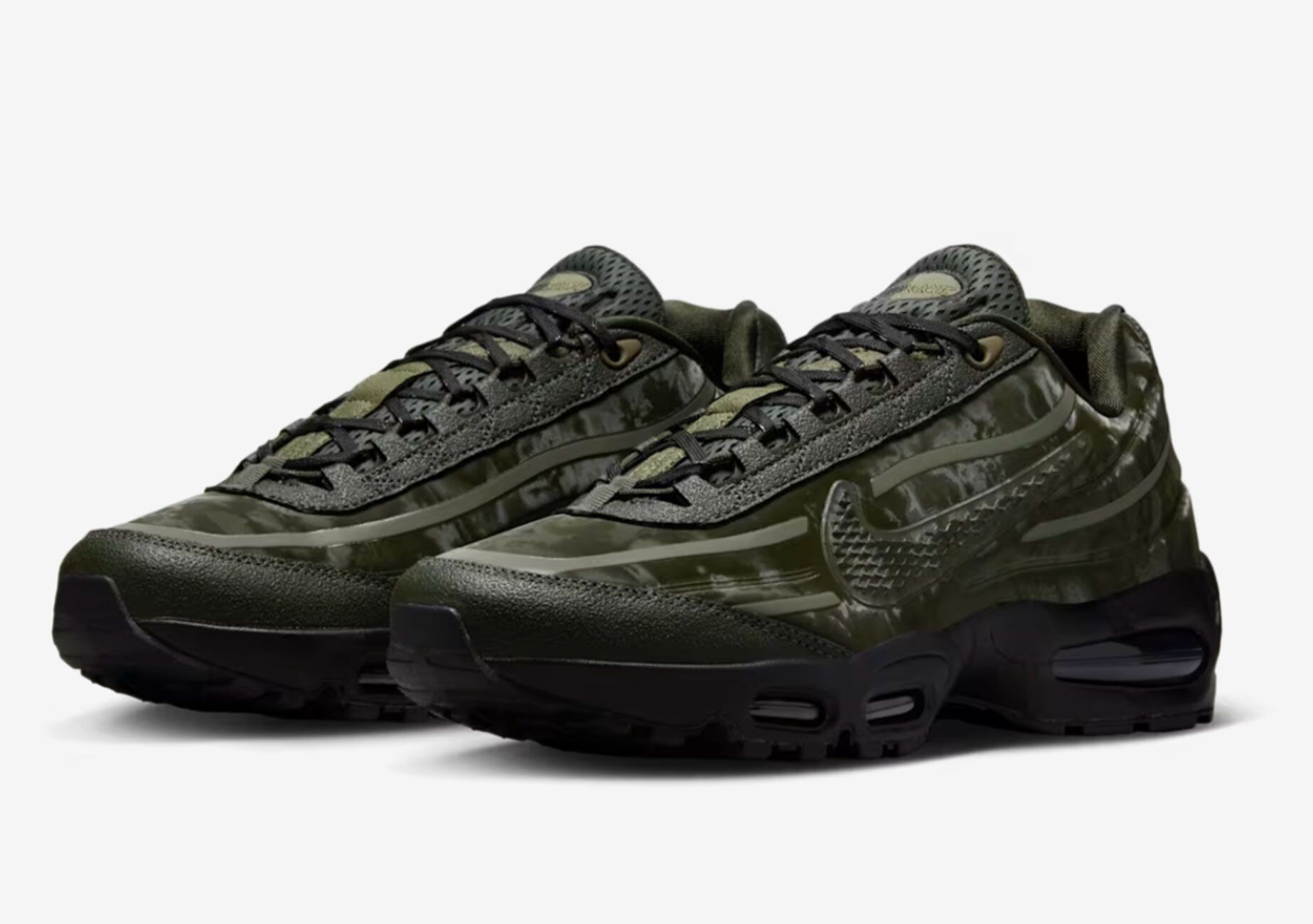 ナイキ「エア マックス 95 x ワークスアウト “Medium Olive and Sequoia”」が登場──GQ新着スニーカー