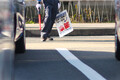 道路工事やショッピングモールの警備員の誘導に従ったらクルマで事故った！　これって誰の責任になる？