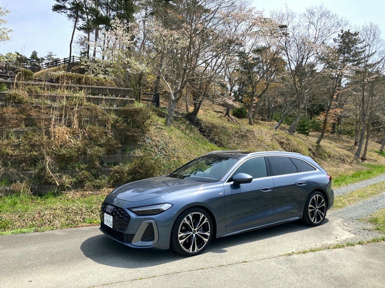 最強のオールラウンダーはどれだ？ アウディのプレミアムミドル「A5アバント／S5アバント／SQ5」を徹底比較【自動車業界の研究】