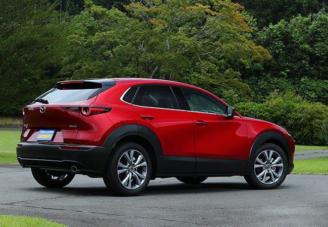 新型ヴェゼルのライバル探し 上質感がぐっと増した新型ヴェゼルは Cx 30と比較するユーザーが増える カー アンド ドライバー 自動車情報サイト 新車 中古車 Carview