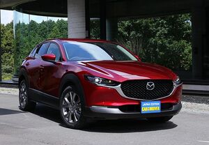 「新型ヴェゼルのライバル探し」上質感がぐっと増した新型ヴェゼルは、CX-30と比較するユーザーが増える！