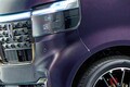 ホンダ新「“高級感”軽ワゴン」発表！ デビュー2年目「大人気モデル」の進化とは？ 約173万円の新たな「N-BOX」が販売店でも話題に