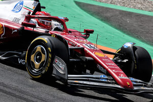 F1ボディ　角田仕様 F1ボディ 角田仕様 楽天市場】角田裕毅 rbの通販