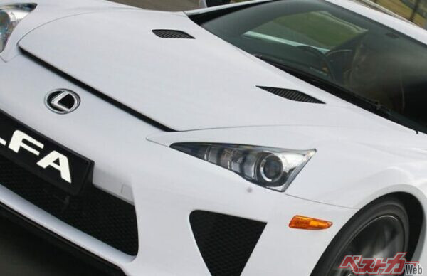 新車価格3750万円が中古車2億円突破ってヤバすぎ!!　レクサスLFA新車時の評判とは
