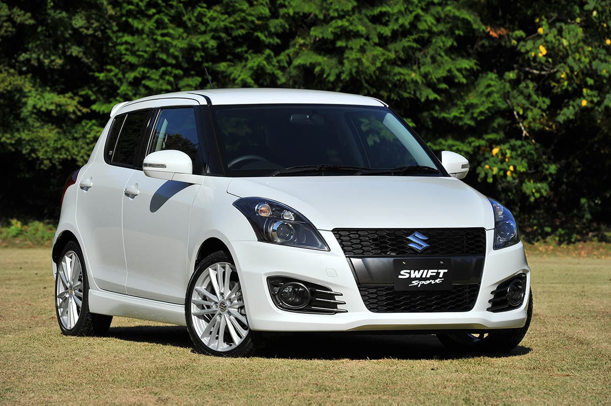 ついてます インチアップしたのに軽量なホイール スズキ Zc32sスイフトスポーツ 11年12月 16年12月 中古車選びに役立つ 当時モノ 新車レビュー スタイルワゴン ドレスアップナビ の写真 自動車情報サイト 新車 中古車 Carview