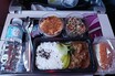 ご飯が沁みた！　日本へ向かうフライトの機内食に、心中ガッツポーズ