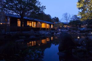 月の情景を映す離れ宿「千年のしじま 月夜見の座」【心を満たす温泉宿24選】