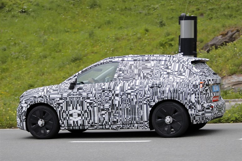 BMWを抜いて欧州3位へ？ 430万円以下の新型クロスオーバーEV「エピック」でシュコダのジャイアントキリングなるか