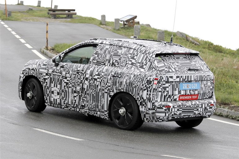 BMWを抜いて欧州3位へ？ 430万円以下の新型クロスオーバーEV「エピック」でシュコダのジャイアントキリングなるか