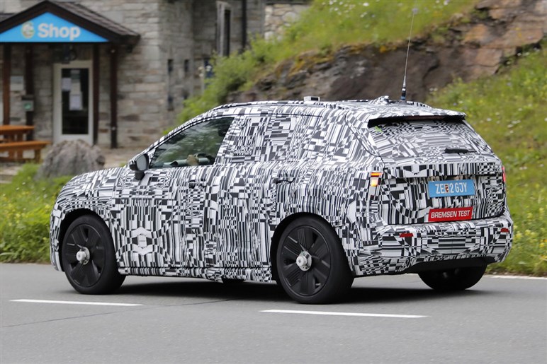 BMWを抜いて欧州3位へ？ 430万円以下の新型クロスオーバーEV「エピック」でシュコダのジャイアントキリングなるか