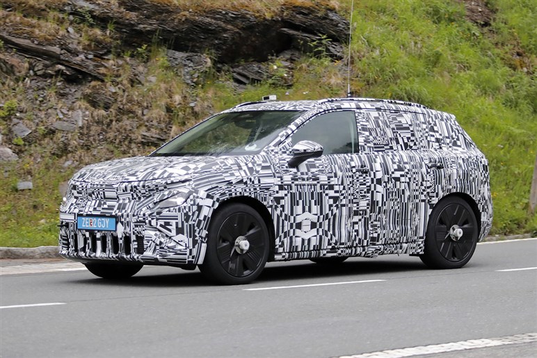 BMWを抜いて欧州3位へ？ 430万円以下の新型クロスオーバーEV「エピック」でシュコダのジャイアントキリングなるか