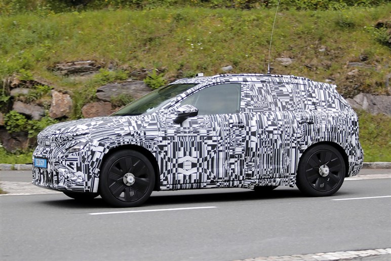 BMWを抜いて欧州3位へ？ 430万円以下の新型クロスオーバーEV「エピック」でシュコダのジャイアントキリングなるか