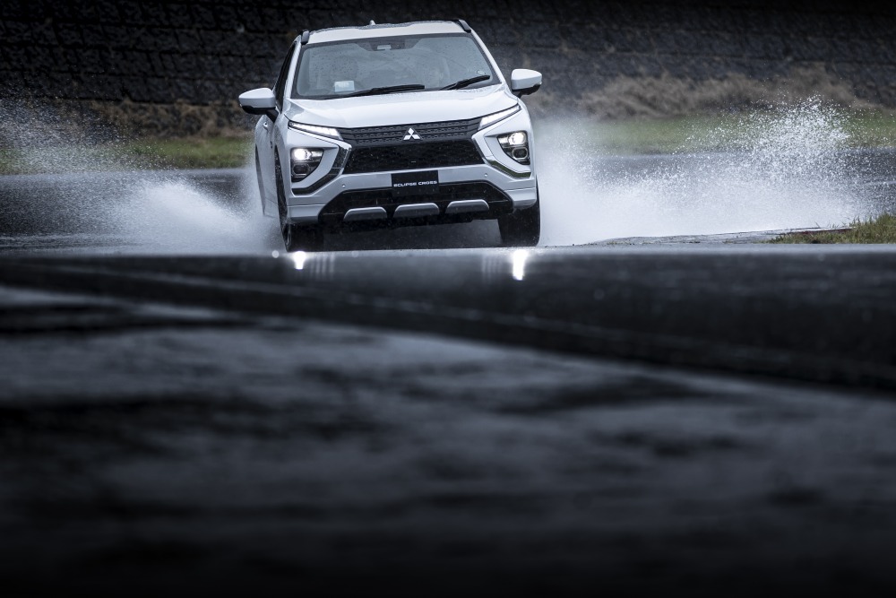2つの大ニュース 三菱エクリプス クロス年型 見た目が大変化 Phev追加 アウトランダーとの違いは Autocar Japan 自動車情報サイト 新車 中古車 Carview