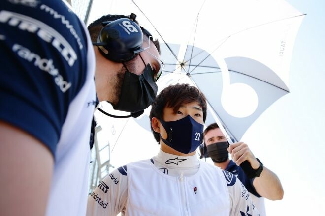 角田裕毅10位で今季4度目の入賞「プランどおりにうまくやれた。厳しかった週末に得点できてうれしい」／F1第10戦決勝