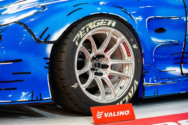 【ホンモノです】頭文字D風マンガペイントのRX-7はD1女子選手の愛車だった！