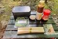暑い夏にピッタリ。キャンプ飯にメスティンでササっと作る冷たい「汁なしそうめん」に挑戦