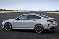 BMW 1シリーズ ＆ 2シリーズ が装備充実へ、新色オプションも追加