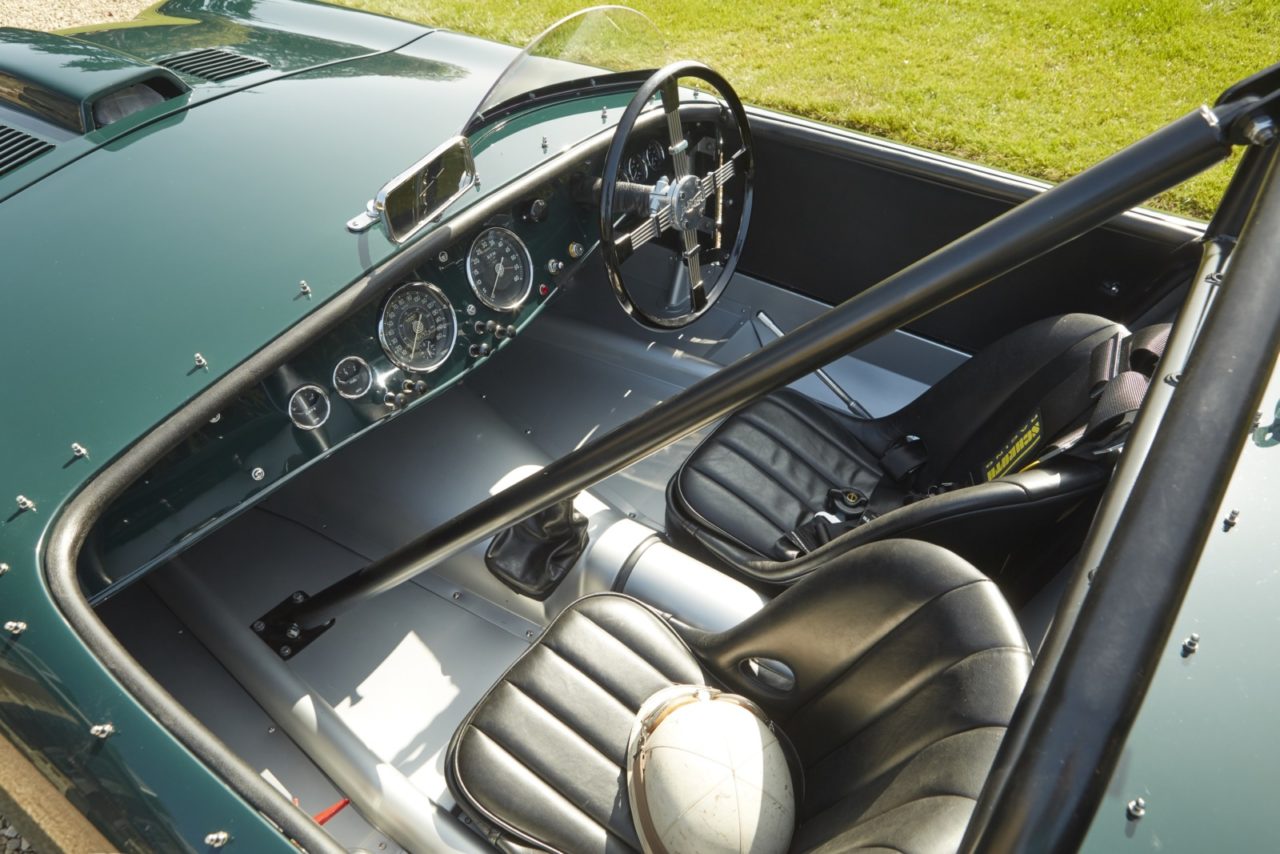 伝説の名車 アラード のル マン車両が蘇る 1950年代のアングロ アメリカンが継続生産をスタート Genroq Web 自動車情報サイト 新車 中古車 Carview