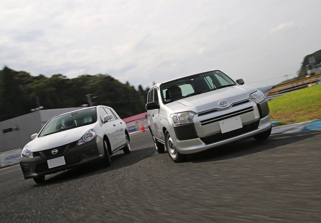 「商用車の頂上決戦！？」ADバンとプロボックスをサーキットでガチ対決させてみた