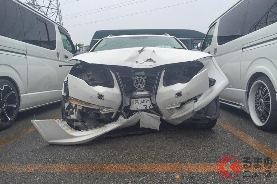電柱を破損させたらいくら 車で公共物を壊した際の対処方法とは くるまのニュース 自動車情報サイト 新車 中古車 Carview