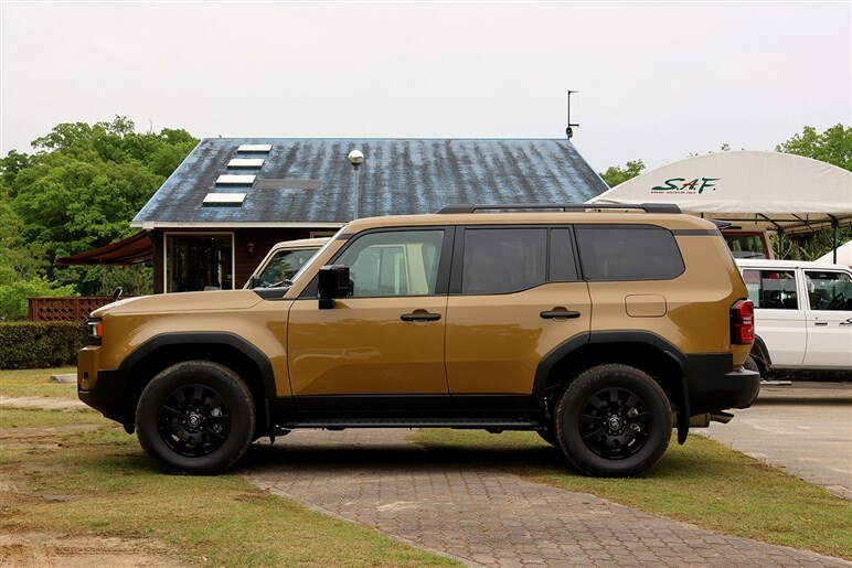 「ランドクルーザー250」のおすすめグレードとは？　長く乗りたい人は“ナビ選び”に注意!?