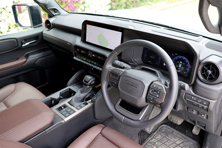 「ランドクルーザー250」のおすすめグレードとは？　長く乗りたい人は“ナビ選び”に注意!?